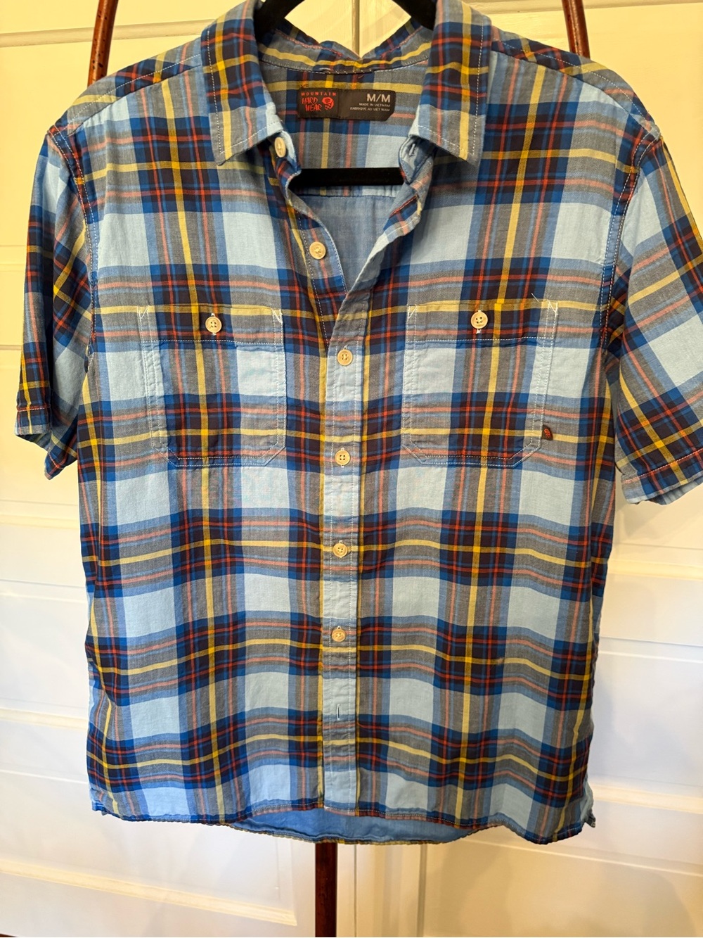 Mountain Hardwear Plaid Short Sleeve Button Front Hiking Travel Shirt Men’s M